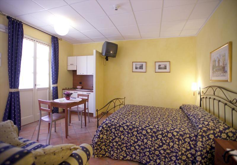 Albergo Badellino Bra Bagian luar foto