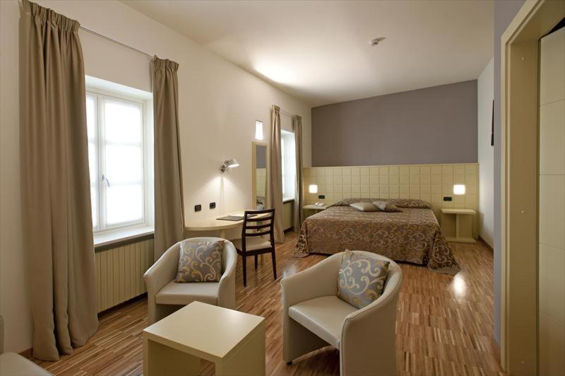 Albergo Badellino Bra Bagian luar foto