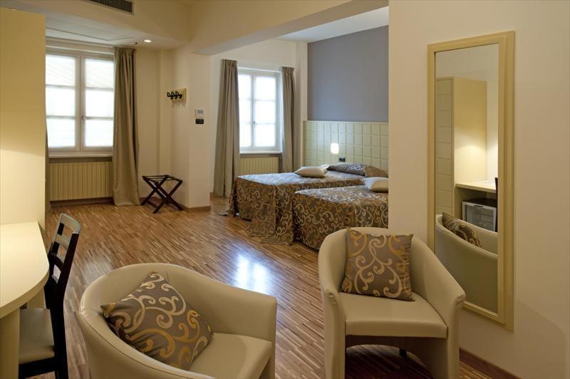 Albergo Badellino Bra Bagian luar foto