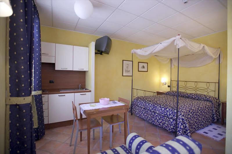 Albergo Badellino Bra Bagian luar foto