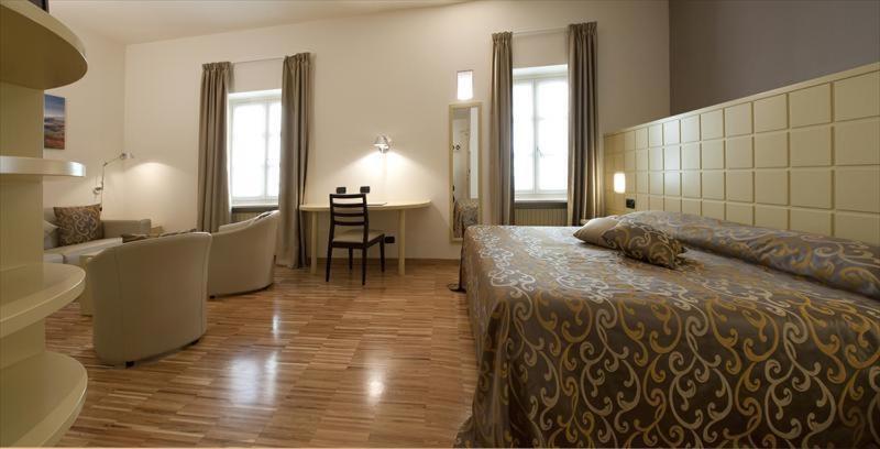 Albergo Badellino Bra Ruang foto