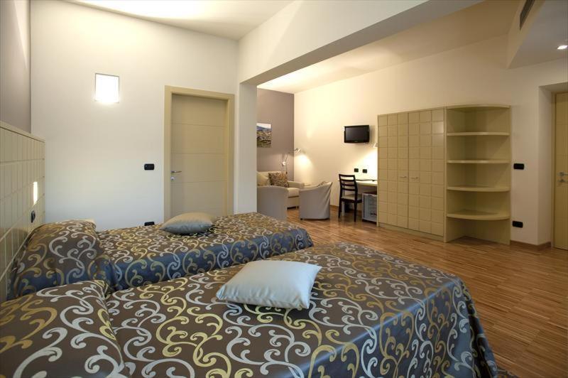 Albergo Badellino Bra Ruang foto